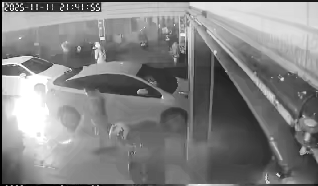 爆料／疑似暴力討債？ 惡煞深夜住家門口放鞭炮 居民憂治安亮紅燈