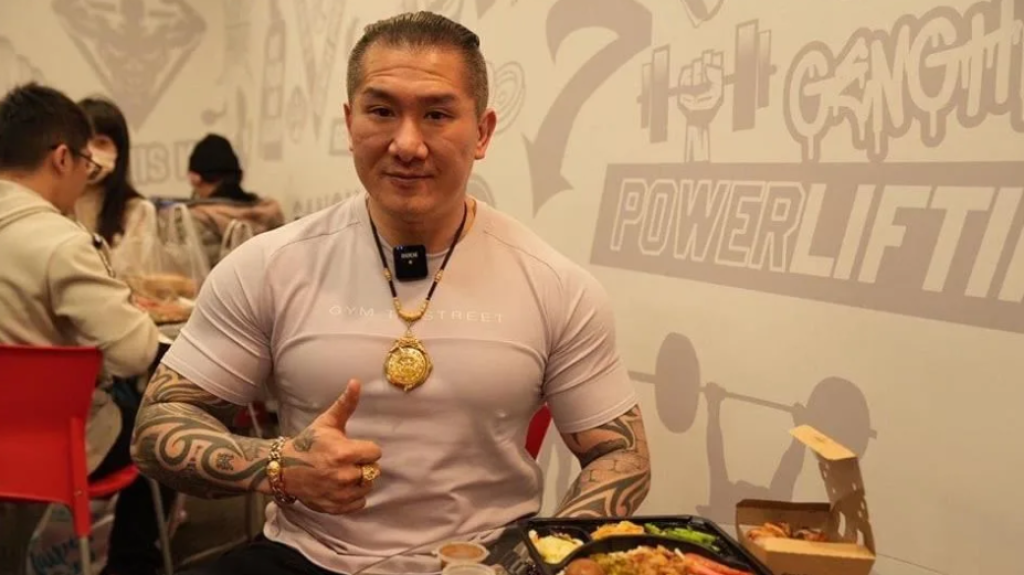 館長遭前員工爆料！因自己「老二小」：嫂子想看你的