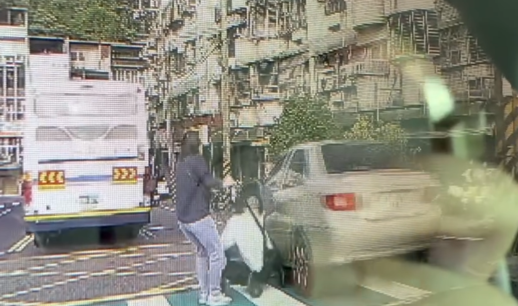 新店自小客車撞嬰兒車逃逸！ 　網友認出肇逃駕駛是違規常客