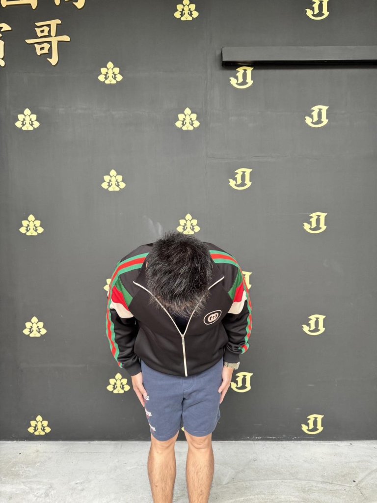 賓賓哥被控到校園「硬要開直播、帶走感謝狀」校方氣炸報警 他今早發文道歉了