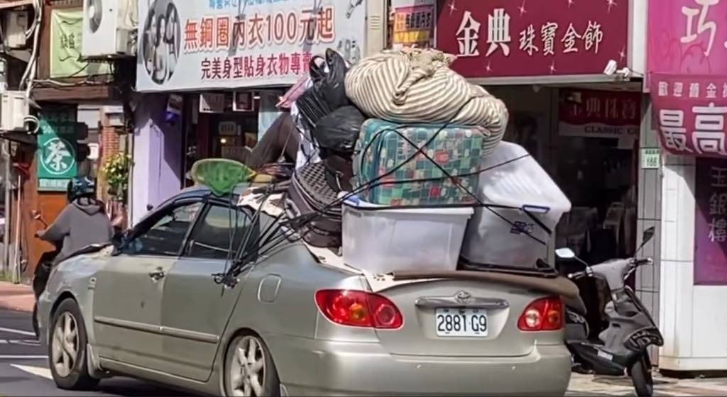  又是這輛車！桃園移動城堡趴趴走 警方：見一次開一次罰單
