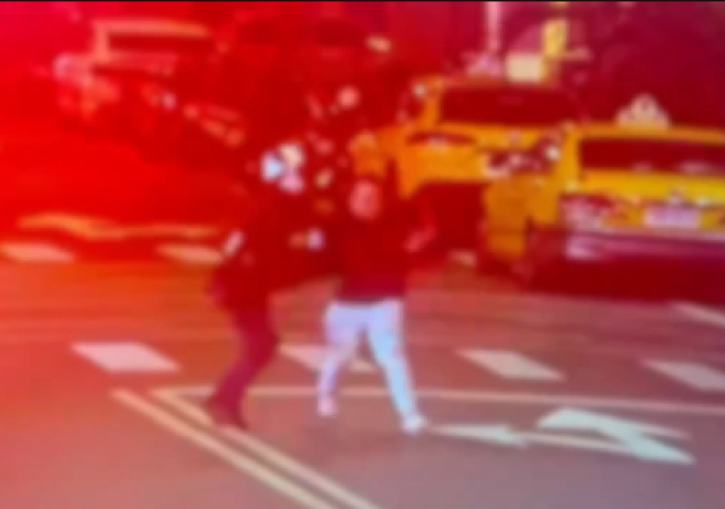 北市兩男一見警車秒加速　警追30公尺攔下其中1人是通緝犯