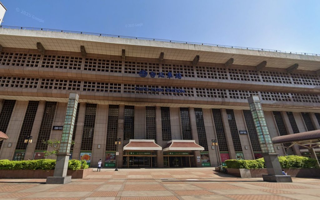 北車驚傳意外！女子落軌「頭部濺血」　急送醫治療