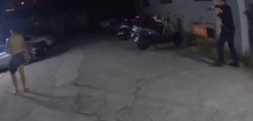 台中吸毒男游池內對幼童扣板機又砸車　怕遭尋仇要求法官羈押禁見「讓他靜一靜」