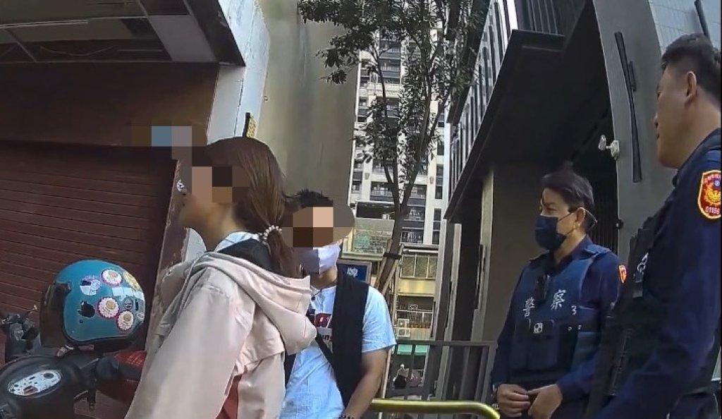 高雄七賢一路情侶因錢吵翻 警方到場化解無傷悲劇