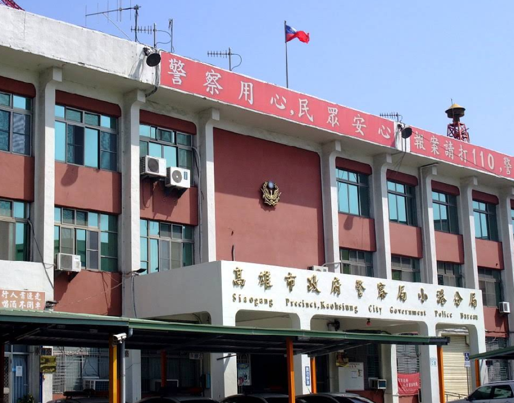 高雄小港驚悚墜樓！69歲女子倒臥陽台 警方調查原因