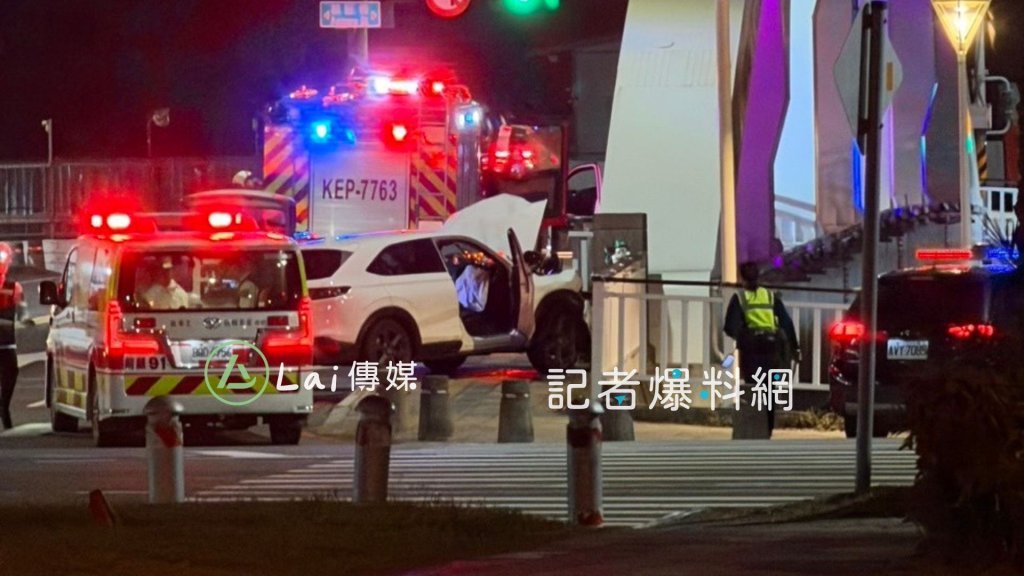 快訊／高雄離奇事故！計程車自撞海邦橋　駕駛緊急送醫