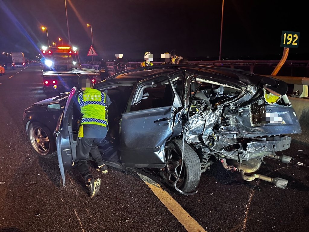 國3小客車疑「輪胎打滑」停中線　後車煞不住追撞釀4傷