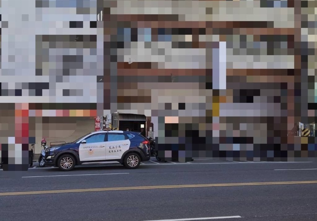 快訊／高雄鳳山2天2死…警消破門見1屍