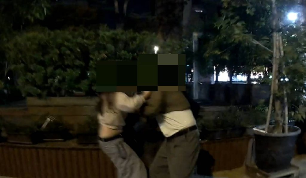 為分攤費用鬧翻台中男女夜店外大打出手！ 　警到場制止送辦