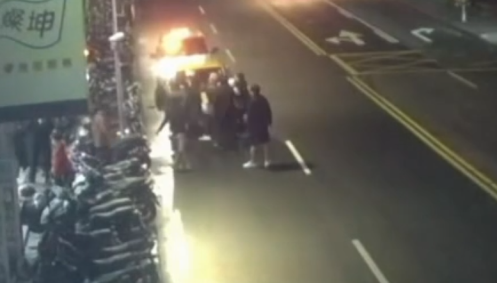  中和KTV大亂鬥3人受傷！　警逮捕動手6人送辦