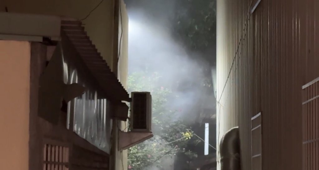 快訊／高雄深夜火警！整條街「全是煙」　疑延長線起火釀禍