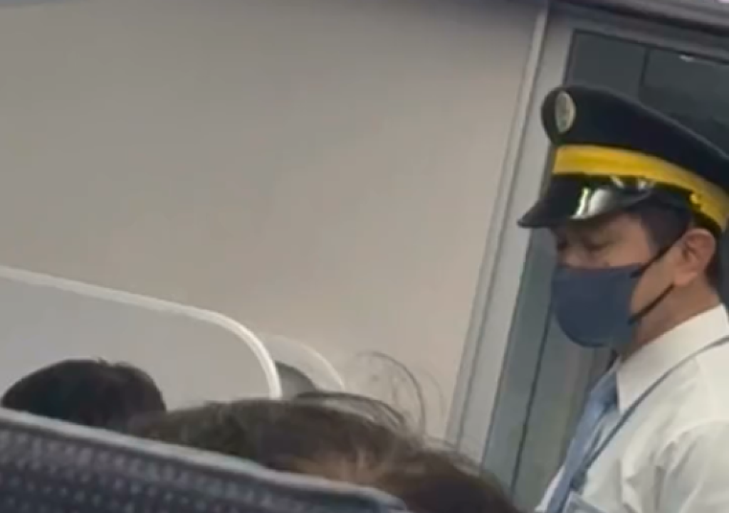 影／搭台鐵被要求補票！女乘客稱身上沒119元現金　大鬧車廂要求刷卡付款