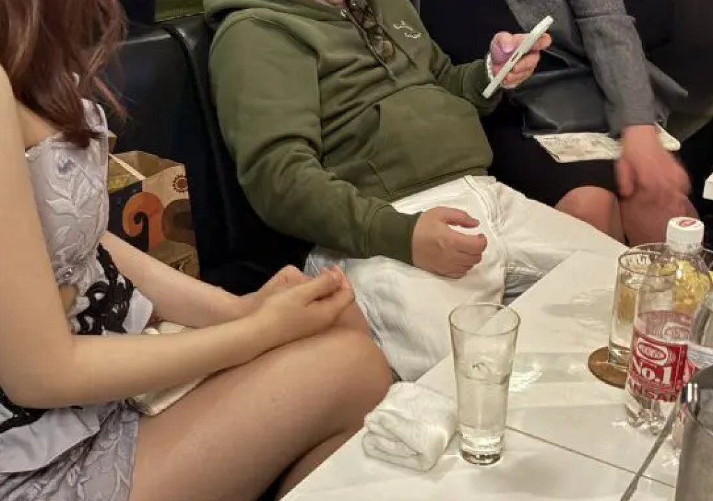 中國旅日客銳減一條龍業者崩潰　AV女優群交派對「地下旅遊團」豪客全沒了