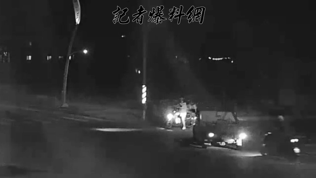 東華大學生雙載返校路口追撞右轉貨車　機車卡死兩人斷腿送醫