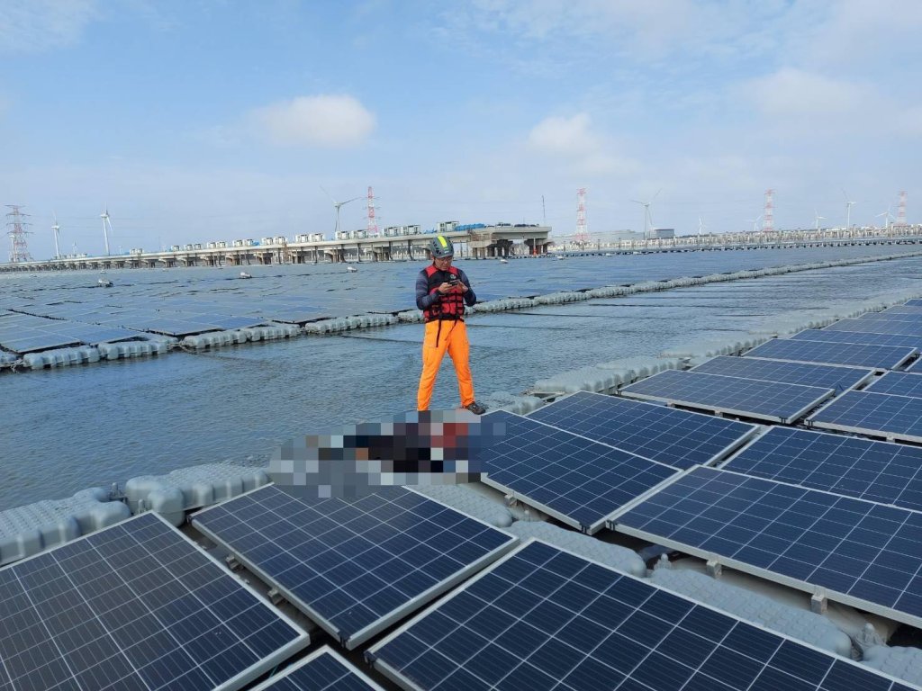 鹿港彰濱崙尾外海驚見浮屍　身分不明男子特徵曝光