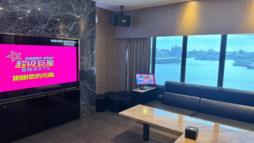 澎湖KTV新地標！超級巨星自助式KTV馬公店試營運開唱