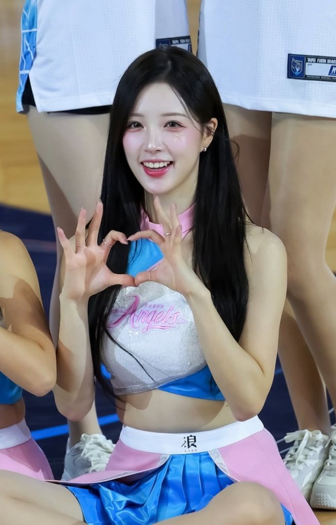 7.0強震嚇壞啦啦隊！李晧禎直播中崩哭急關機