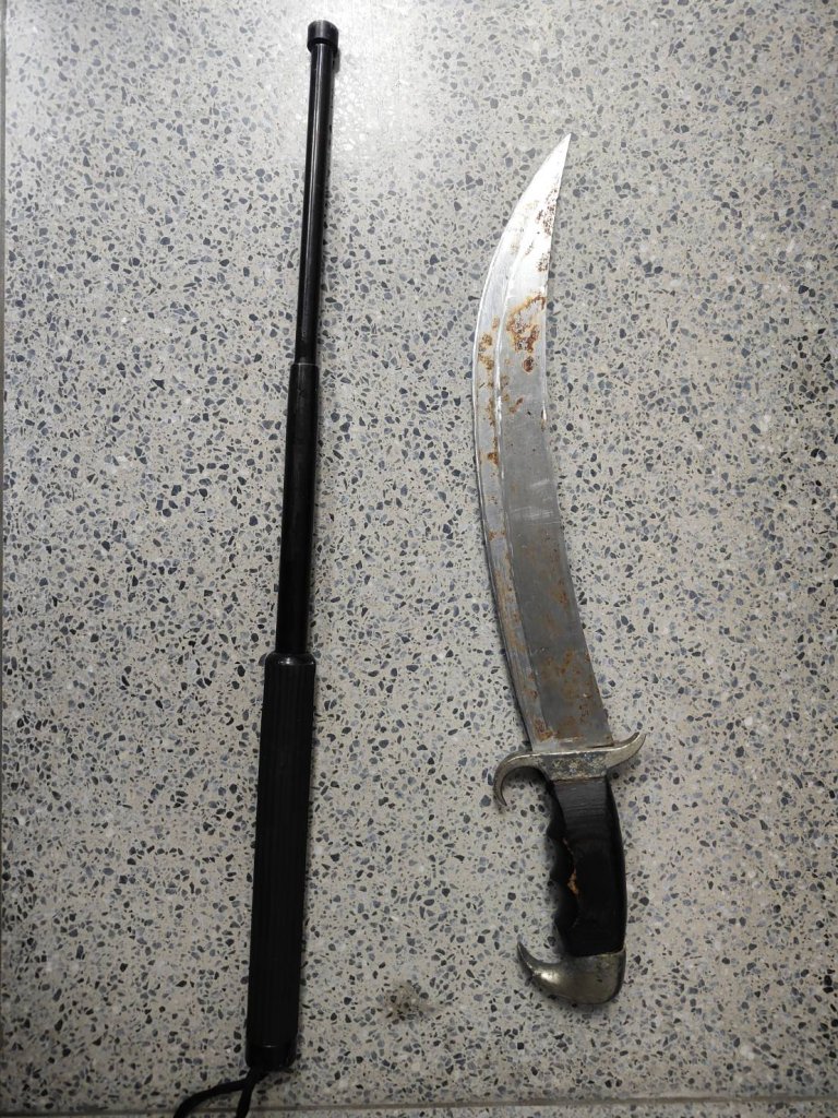 桃園父子為經濟問題爆衝突！父持彎刀、鐵棍攻擊　兒奪刀反制