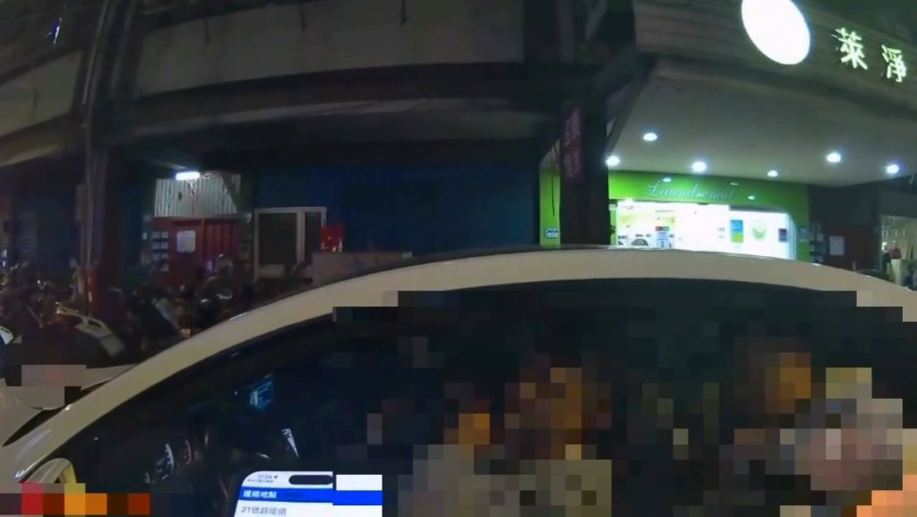 影／駕駛控被警開單！稱「避免逆向行駛按喇叭提示」　警公布秘錄器影像回應了