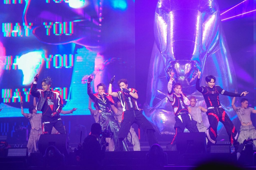 Energy小巨蛋開唱撞期金唱片！大跳「吳麗萍神曲」