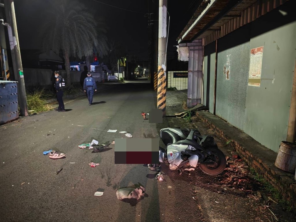 快訊／台南深夜奪命！28歲移工猛撞電桿 頭部重創「倒血泊中」亡