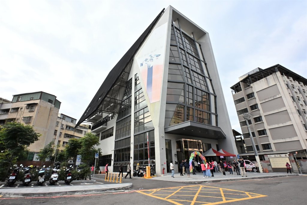 彰化縣介壽公設民營托嬰中心暨彰化育兒親子館揭牌啟用