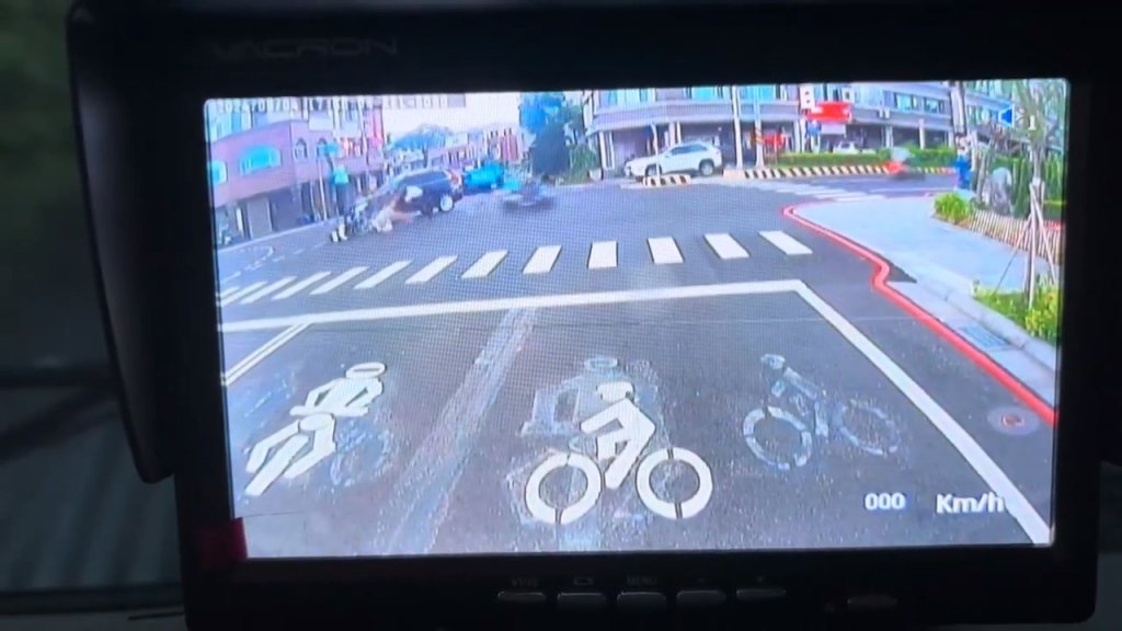 印尼籍17歲騎士雙載與休旅車碰撞　後座女重傷送醫7天不治！肇事司機獲緩刑