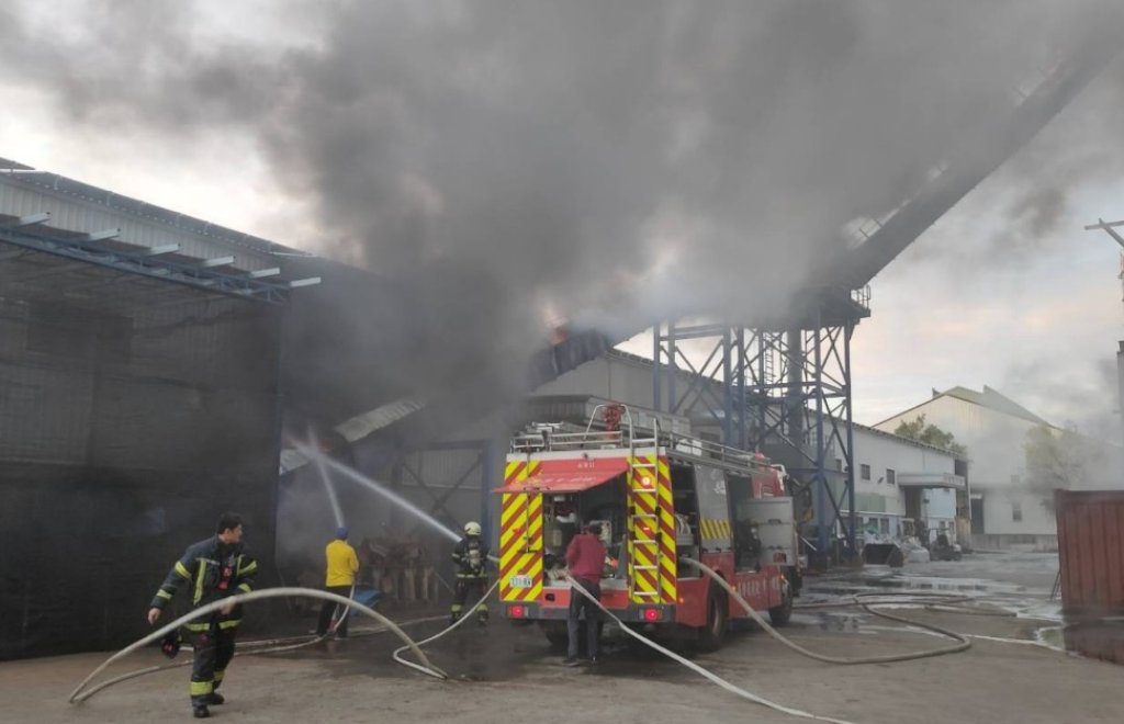 永安工業區竄火！環保能源工廠狂燒「民眾嚇壞」