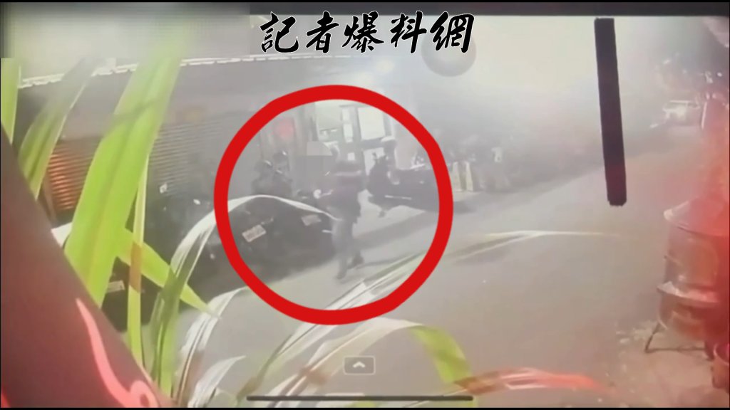 棄車逃逸身影曝光！蘆洲雙屍案獨子涉重嫌　機車箱搜出開山刀
