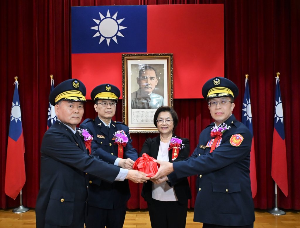彰化縣警察局長新、舊任交接 陳世煌新局長強調打擊詐欺將是工作重點