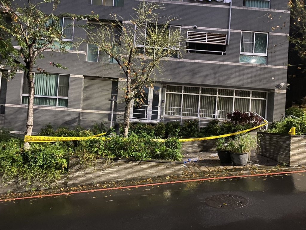 淡水社區驚傳30餘歲女子自9樓住處摔落　倒臥血泊送醫不治