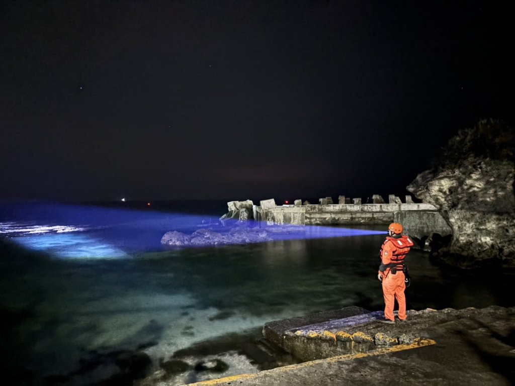 下水「沒回來」...小琉球潛水教練失聯　海巡、消防搜救中