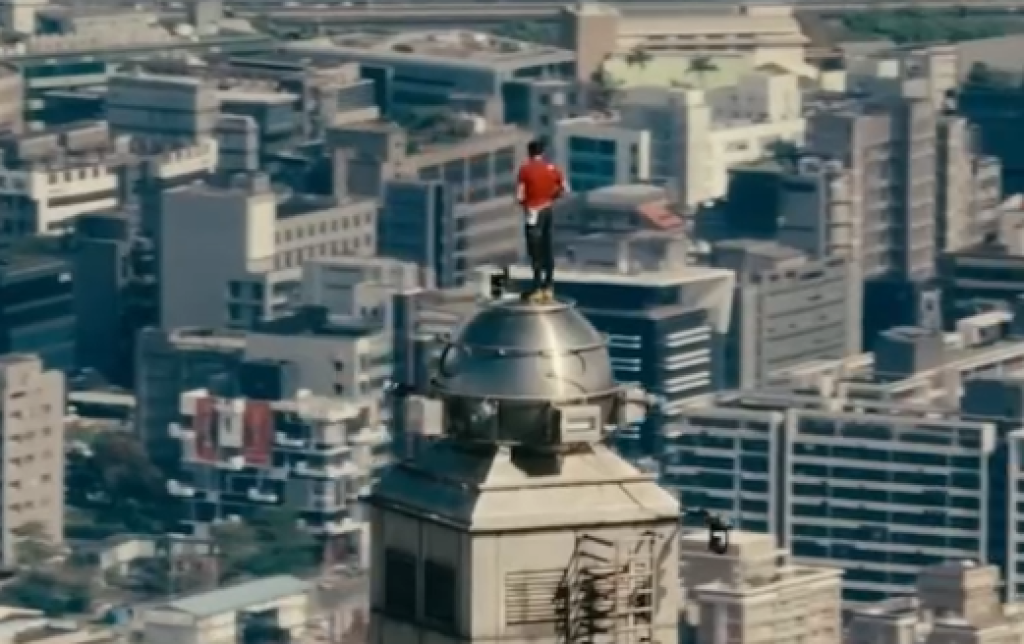 影／霍諾德徒手無繩爬台北101成功　Netflix分享登頂影片共花1小時35分鐘