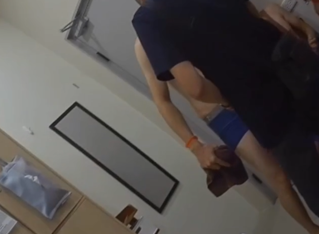 台中男警假扮圈內人潛入同志會館蒐證　查獲大量性交用品妨害風化罪送辦