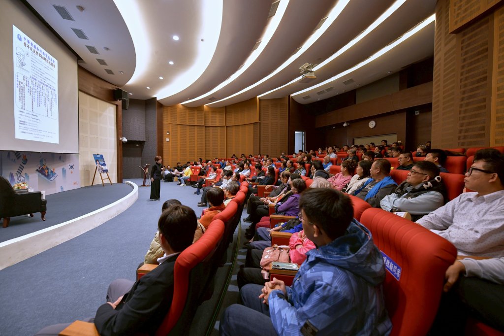 彰化縣議會議政沙龍活動邀請前中國國民黨主席洪秀柱到場分享經驗