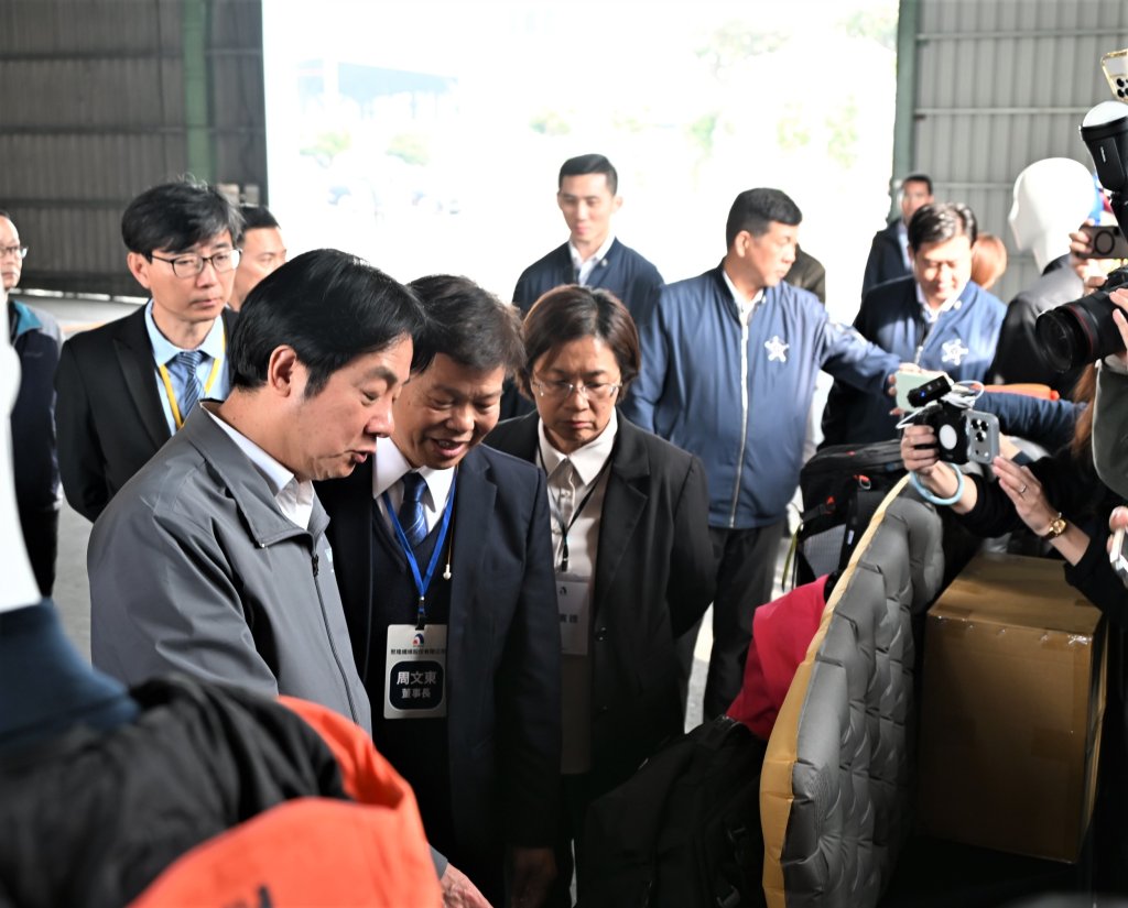 總統賴清德訪彰化紡織產業 強調政府對中小企業的支持絕對不遺餘力