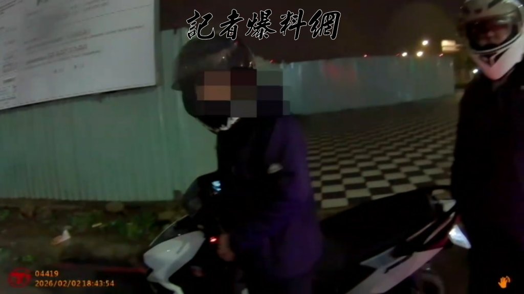 桃園17歲少年2度無照載妹　害父慘噴7.2萬再被扣牌3個月