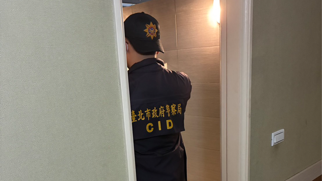 揪心！北投湯屋男破門目睹「女友無呼吸」心碎倒地　送醫仍不治