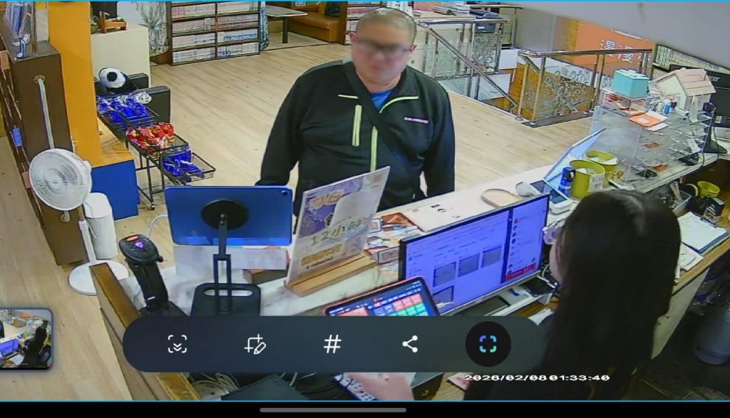 噁爆！奧客毀掉淋浴間「全部都是大便」　高雄漫咖店崩潰：列永久黑名單