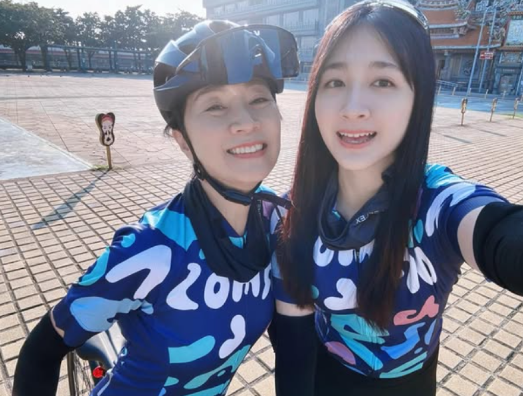 「校花級星二代」于齊薇坦承有對象！已見過媽媽方文琳