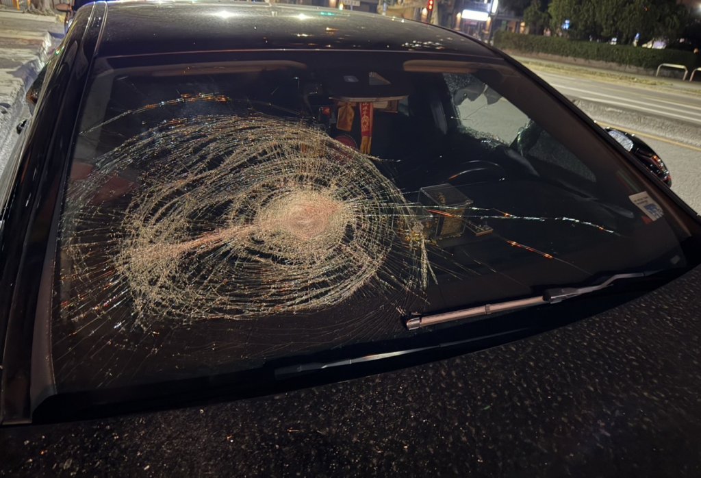 抓到了！為20萬債務糾紛砸賓士車　嫌犯行兇不到1天落網