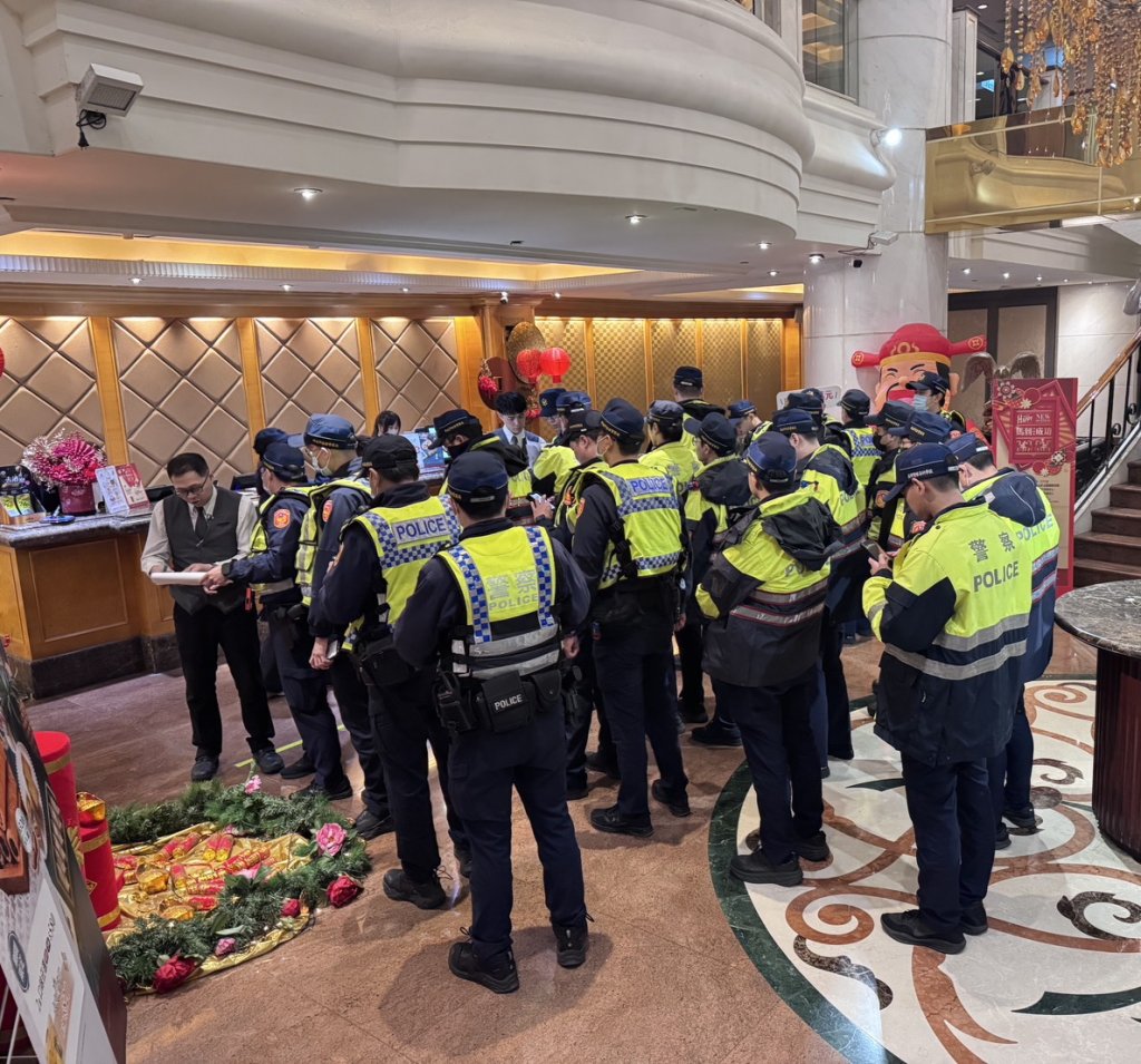 馬力全開！　板橋警啟動擴大臨檢威力掃蕩維護春節治安