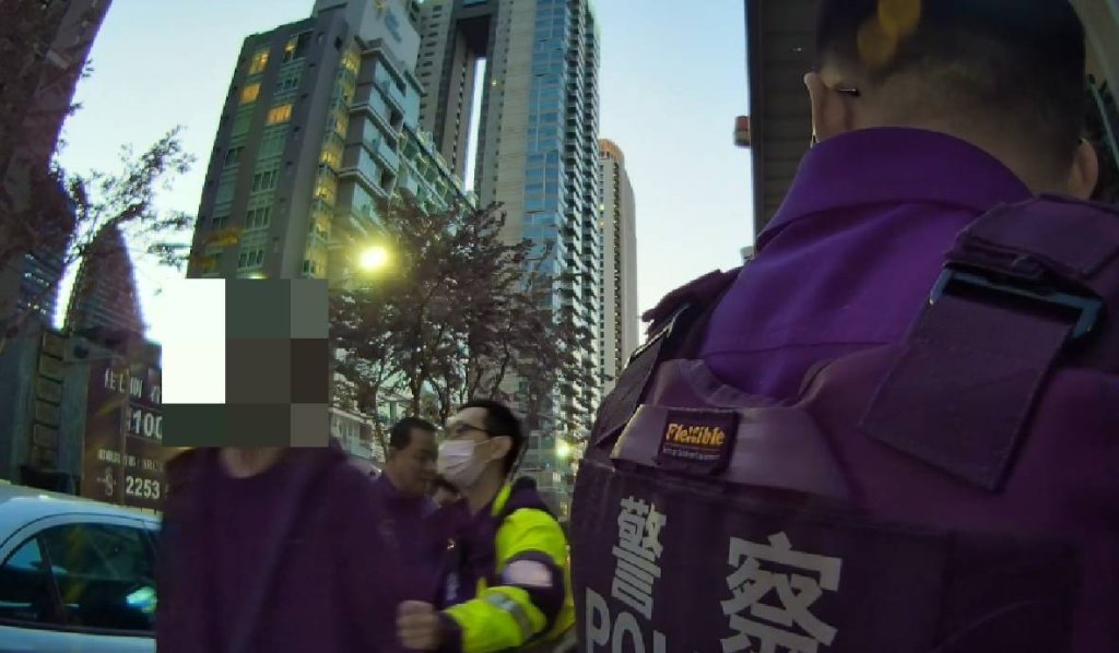 台中七期工地旁1人被打傷！　警逮捕兩人帶回偵辦