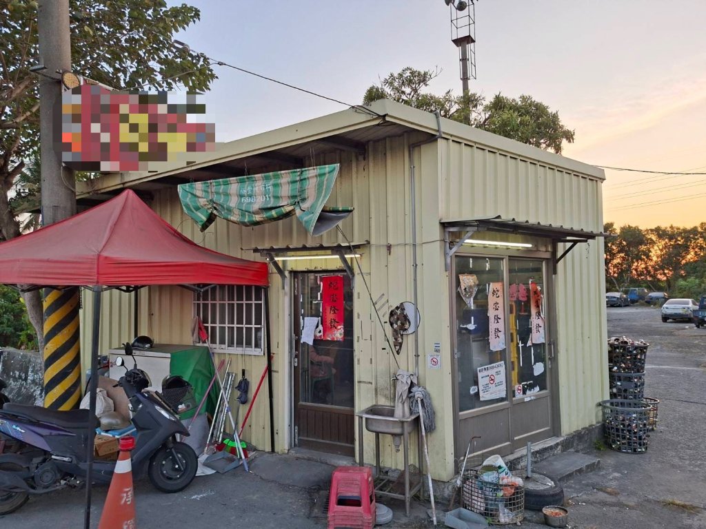 過年前想撈一筆？台南檳榔攤藏賭場被抄 14人帶回偵辦