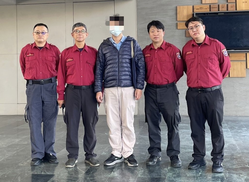 高雄教授突倒地OHCA！「鬼門關走一遭」學生CPR救一命