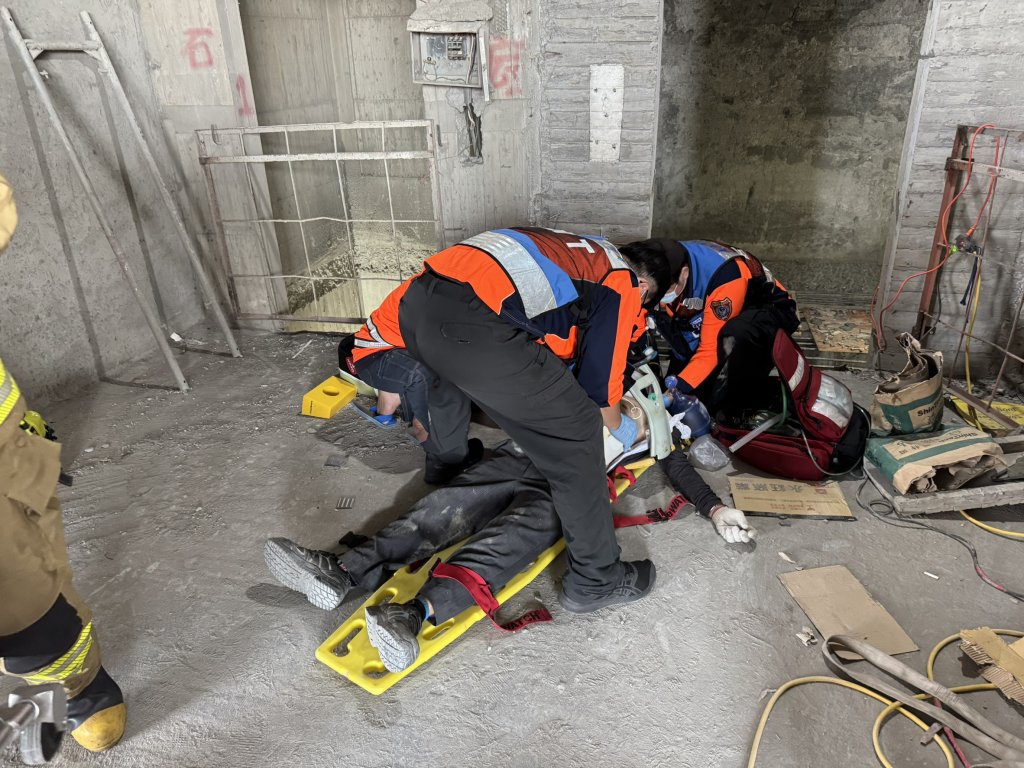 快訊／小年夜工安意外！台南60歲工人疑遭「異物砸頭」　頭部重創命危