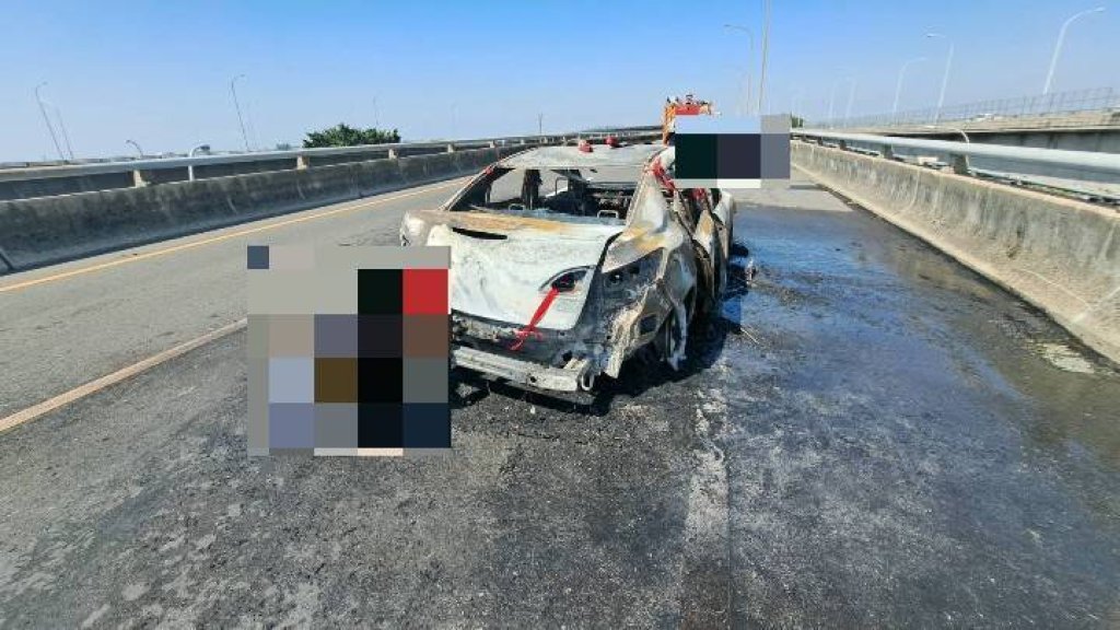 台76線驚傳火燒車！埔鹽系統濃煙蔽天一度回堵