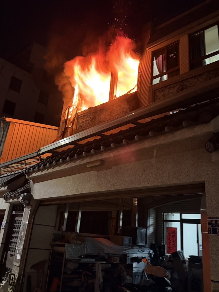  台中新春悲劇！ 　樂業路民宅火警丈夫死亡妻子送醫