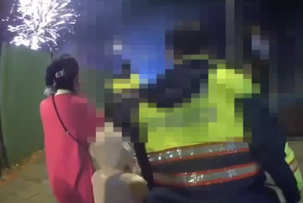 過年煙火放不停妨害安寧！　三峽警方到場制止查獲違反社維法及失聯移工 